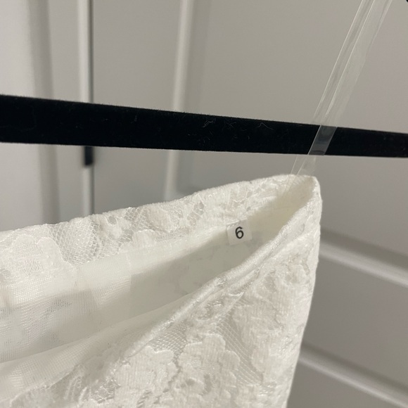 Rosie Etienne Penelope Lace Gown - Picture 14 of 16